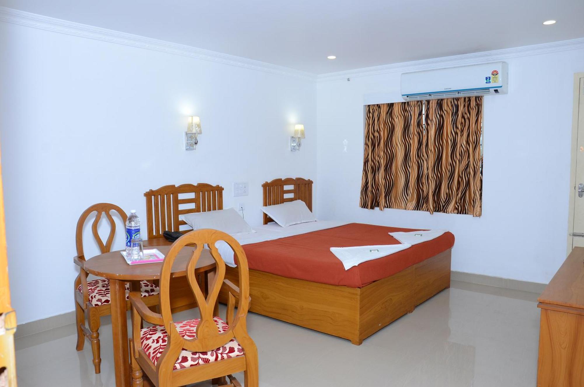 Princess Residency Nedumbassery Room photo