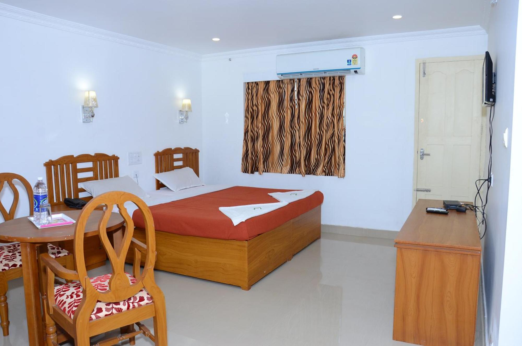 Princess Residency Nedumbassery Room photo